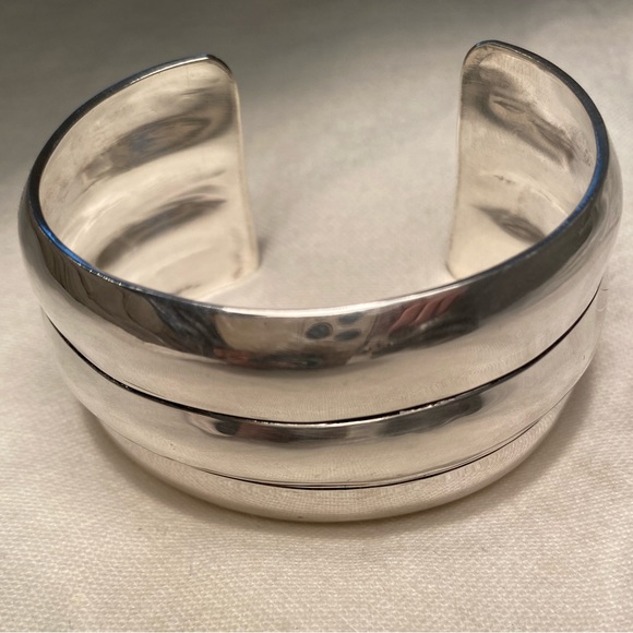 Tillie Jon Vintage Navajo Sterling Silver Cuff - Picture 4 of 11